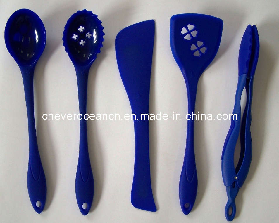 Kitchenware / Utensil